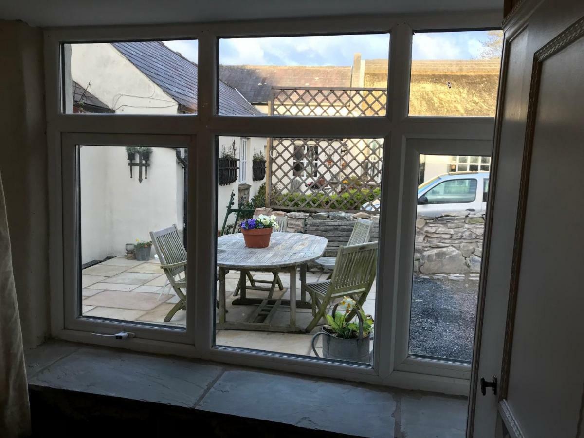 Tracey'S Farmhouse Cottage Belfast Exterior foto